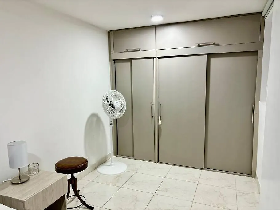 Apartamento Cerca Al Poblado ميديلين 0*,